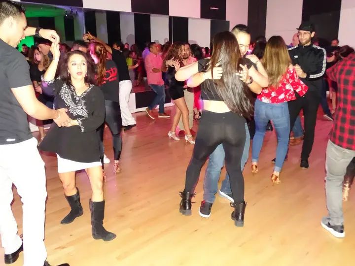 Melómano Bachata Social February 2019 gallery photo