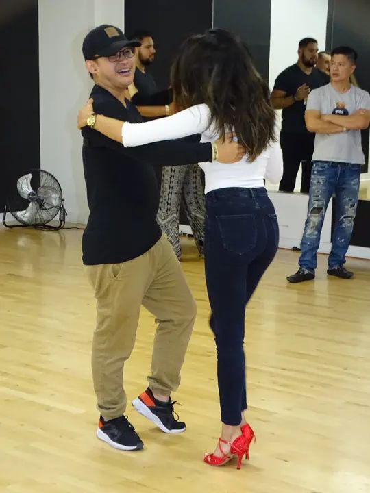 Melomano April 2019 Bachata Social gallery photo