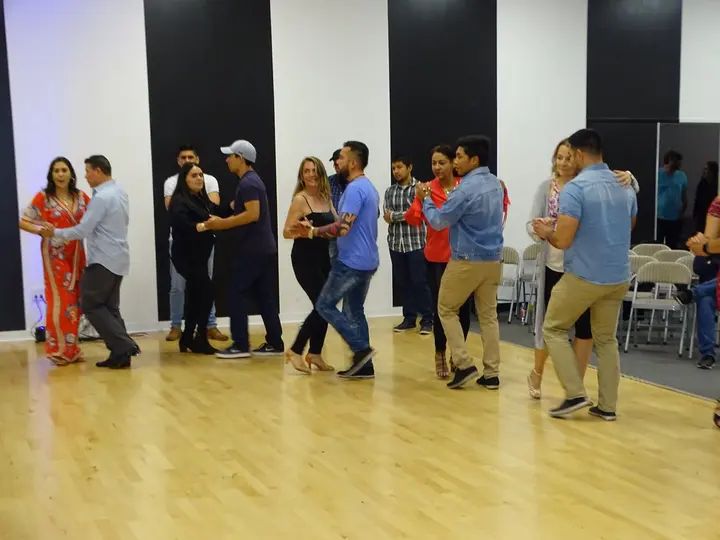 Melomano April 2019 Bachata Social gallery photo