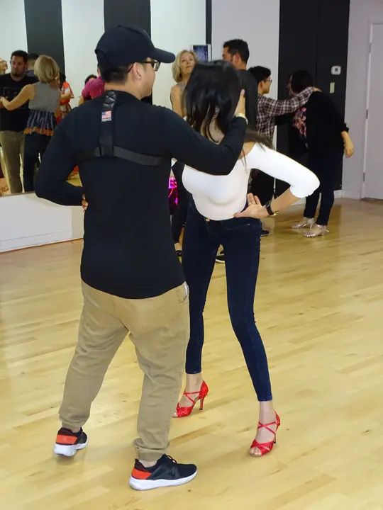 Melomano April 2019 Bachata Social gallery photo