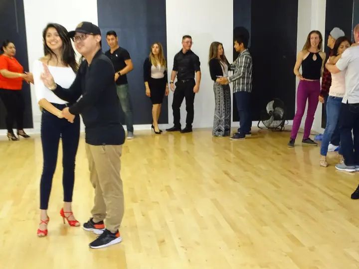 Melomano April 2019 Bachata Social gallery photo
