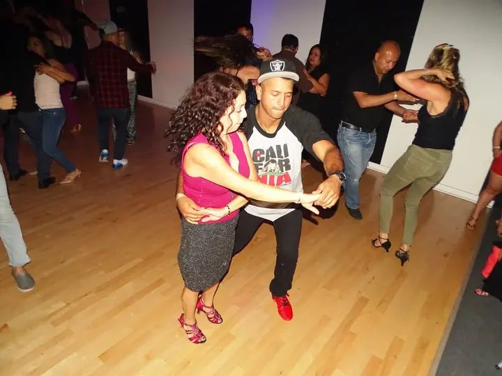 Melomano April 2019 Bachata Social gallery photo