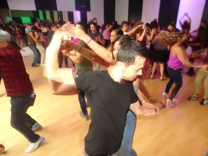 Melomano April 2019 Bachata Social gallery photo