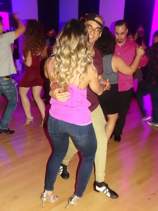 Melomano April 2019 Bachata Social gallery photo