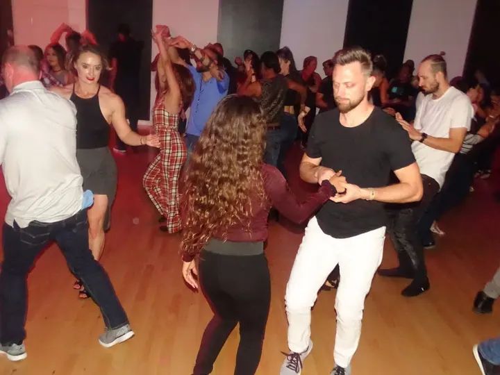 Melomano April 2019 Bachata Social gallery photo