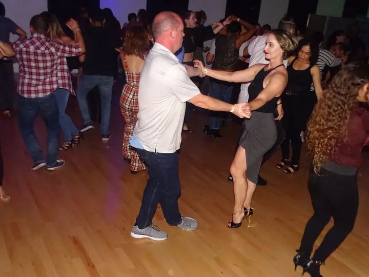 Melomano April 2019 Bachata Social gallery photo