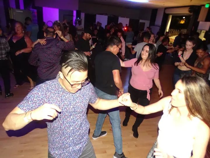 Melomano April 2019 Bachata Social gallery photo