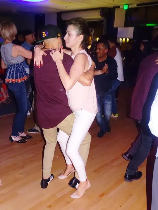 Melomano April 2019 Bachata Social gallery photo