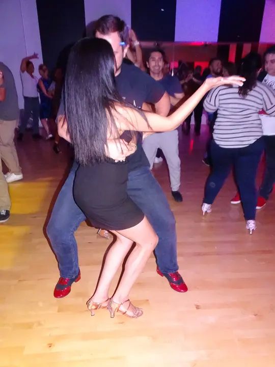 Melomano April 2019 Bachata Social gallery photo