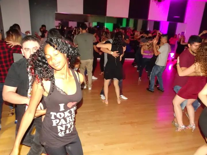 Melomano April 2019 Bachata Social gallery photo