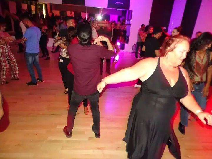 Melomano April 2019 Bachata Social gallery photo