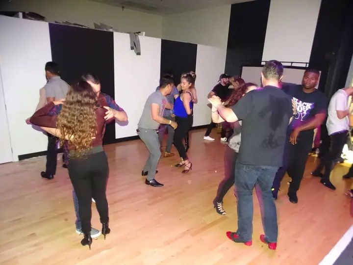 Melomano April 2019 Bachata Social gallery photo