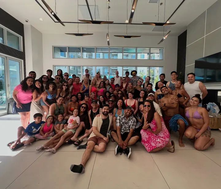 The Melómano Dance Fam Pool Party! 🥳 Just a few of us having an amazing pool Day! 🙌🏼🤩 WE LOVE OUR DANCE FAM! 💖💖 Just imagine being surrounded by some of the most incredi