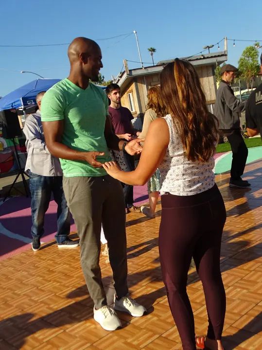 Salsa Sabado Kick-Off gallery photo