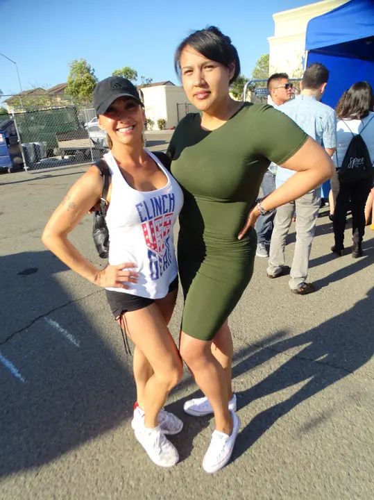 Salsa Sabado Kick-Off gallery photo