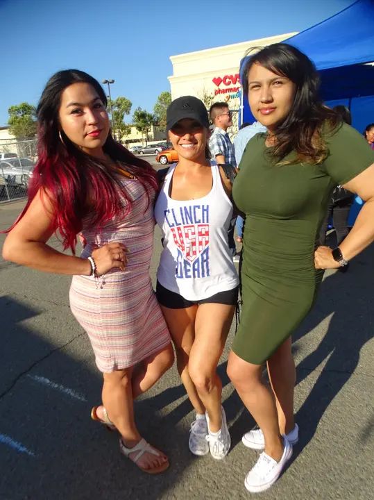 Salsa Sabado Kick-Off gallery photo