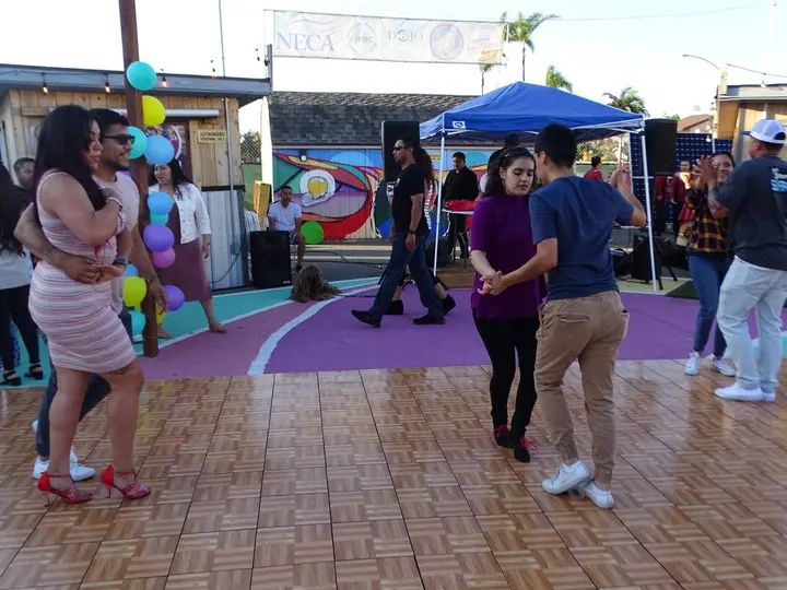 Salsa Sabado Kick-Off gallery photo
