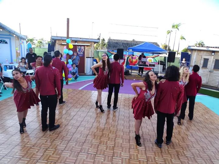 Salsa Sabado Kick-Off gallery photo