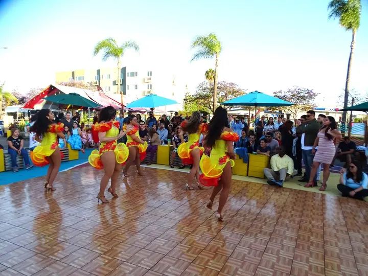 Salsa Sabado Kick-Off gallery photo