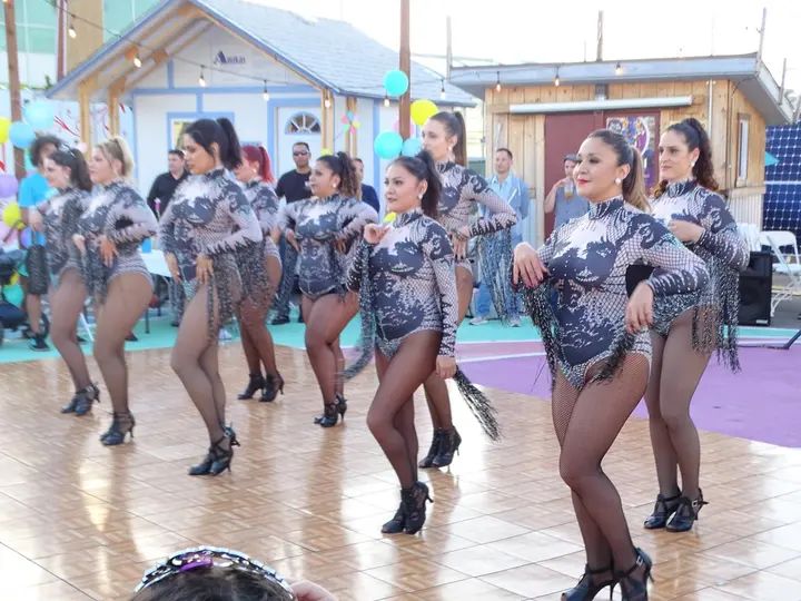 Salsa Sabado Kick-Off gallery photo