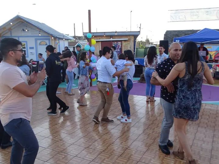 Salsa Sabado Kick-Off gallery photo