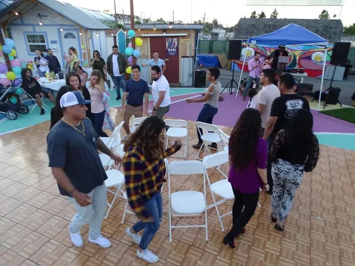 Salsa Sabado Kick-Off gallery photo