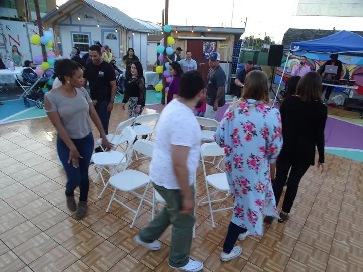Salsa Sabado Kick-Off gallery photo