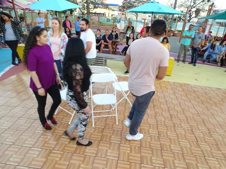 Salsa Sabado Kick-Off gallery photo
