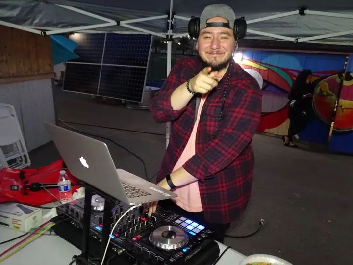 Salsa Sabado Kick-Off gallery photo