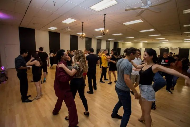 Melómano August Romantica Social gallery photo