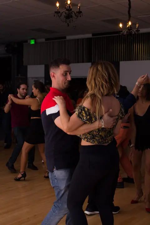 Melómano August Romantica Social gallery photo
