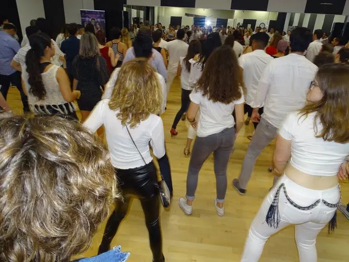 December 2019 Melomano Winter White Debut gallery photo