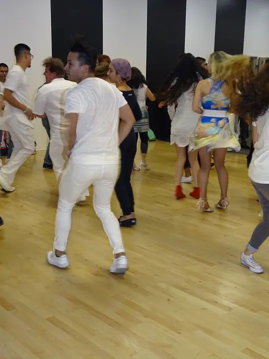 December 2019 Melomano Winter White Debut gallery photo