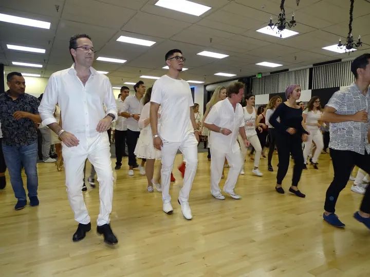 December 2019 Melomano Winter White Debut gallery photo