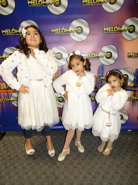 December 2019 Melomano Winter White Debut gallery photo
