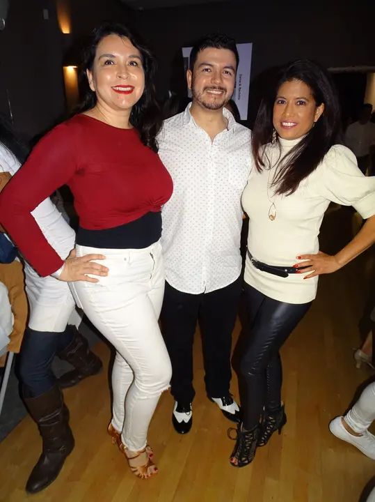 December 2019 Melomano Winter White Debut gallery photo