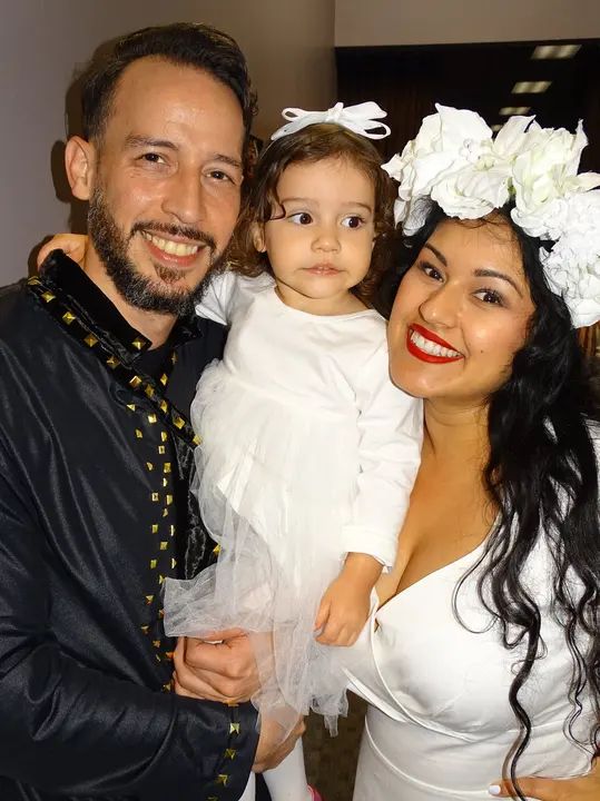 December 2019 Melomano Winter White Debut gallery photo