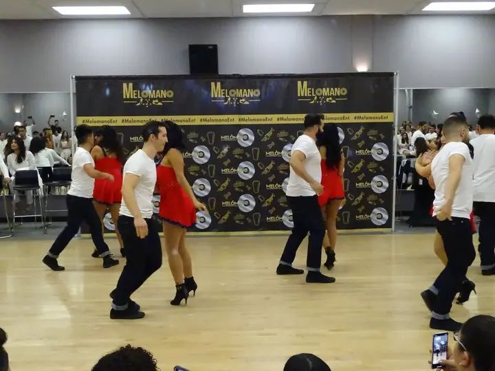 December 2019 Melomano Winter White Debut gallery photo