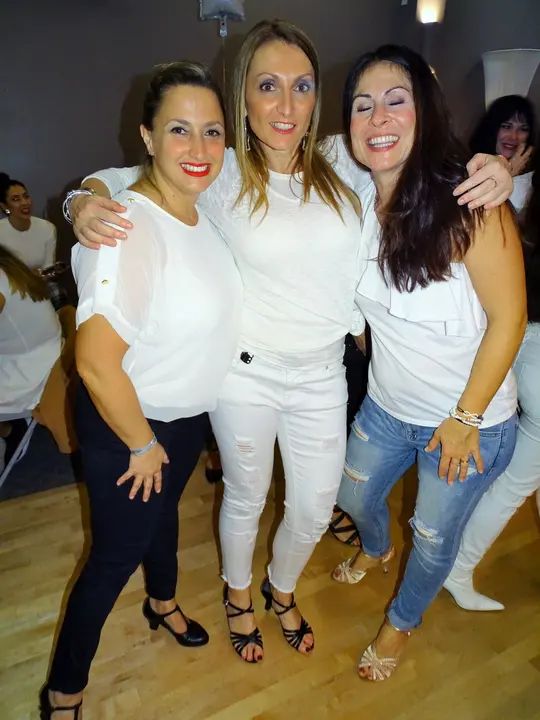 December 2019 Melomano Winter White Debut gallery photo