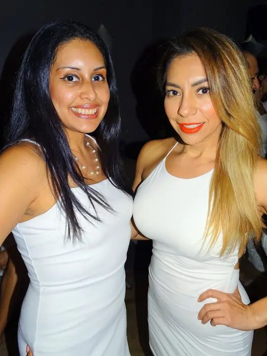 December 2019 Melomano Winter White Debut gallery photo