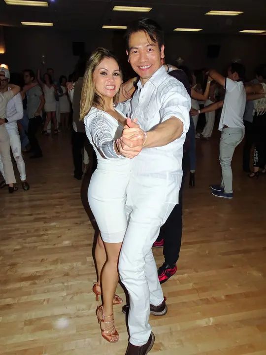 December 2019 Melomano Winter White Debut gallery photo