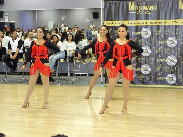December 2019 Melomano Winter White Debut gallery photo