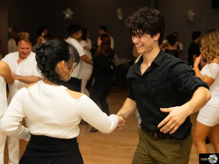 December 2019 Melomano Winter White Debut gallery photo