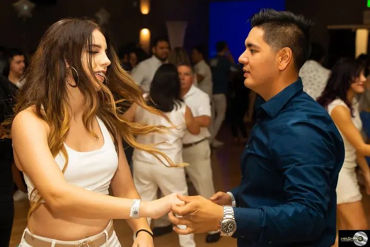 December 2019 Melomano Winter White Debut gallery photo