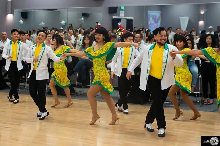 December 2019 Melomano Winter White Debut gallery photo