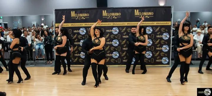 December 2019 Melomano Winter White Debut gallery photo