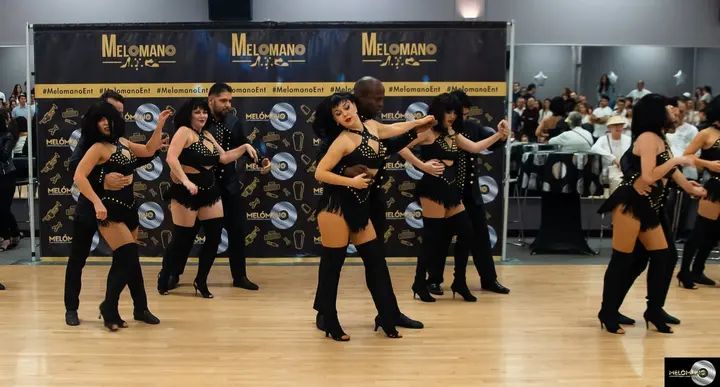 December 2019 Melomano Winter White Debut gallery photo