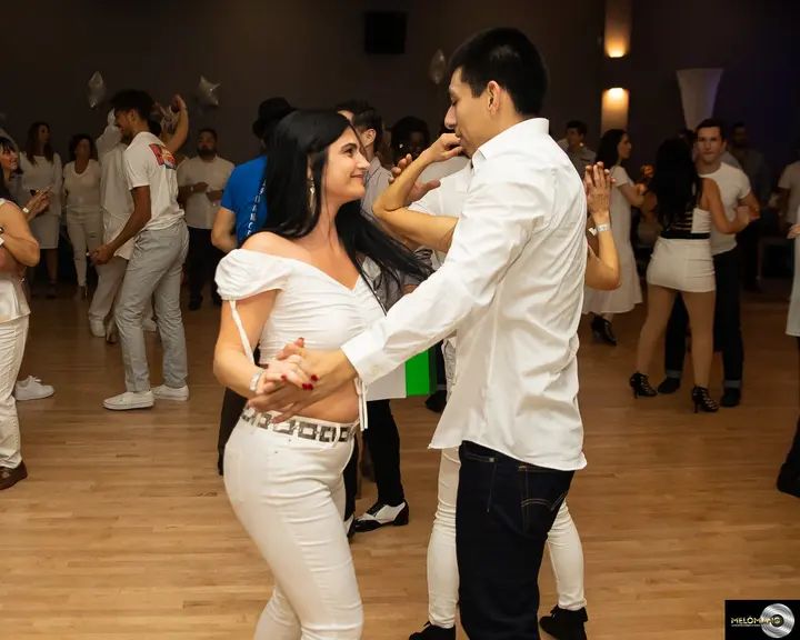 December 2019 Melomano Winter White Debut gallery photo