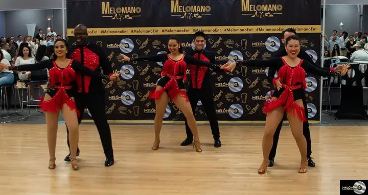 December 2019 Melomano Winter White Debut gallery photo