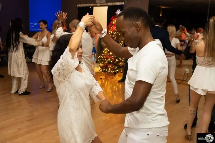December 2019 Melomano Winter White Debut gallery photo